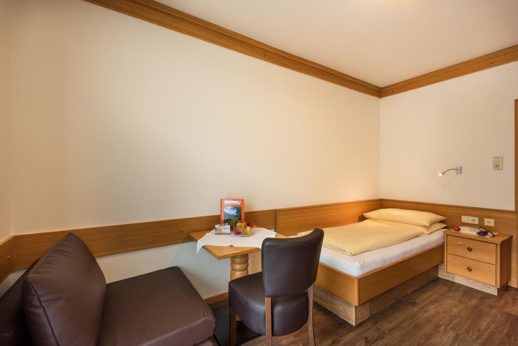 Hotel Alpenhof Bad Hofgastein Kamer foto